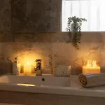 Skyway Luxury With Jacuzzi Bath Apartment Bradford (West Yorkshire)