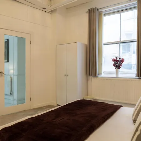Skyway Luxury With Jacuzzi Appartement