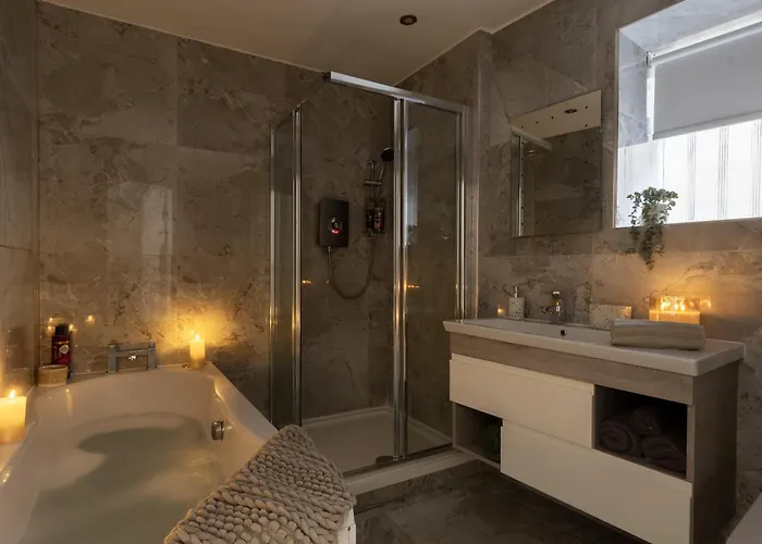 Skyway Luxury With Jacuzzi Appartement Bradford (West Yorkshire)
