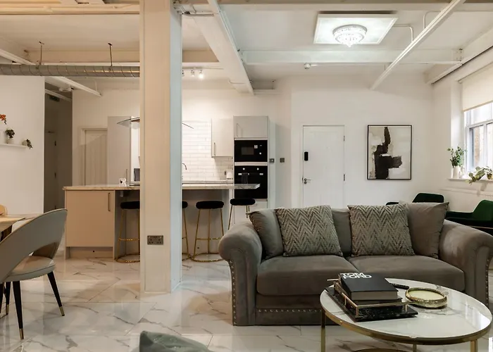 Skyway Luxury With Jacuzzi Appartement