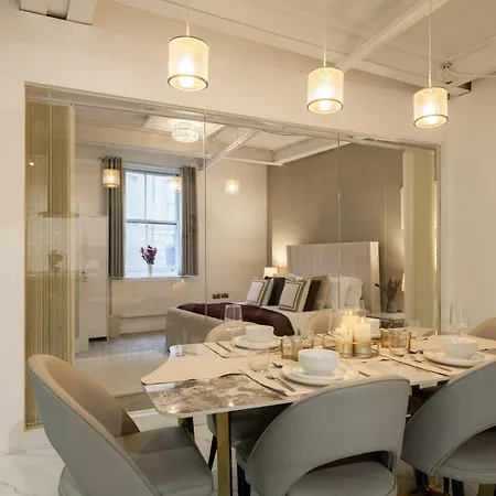 Skyway Luxury With Jacuzzi 公寓 布雷得佛